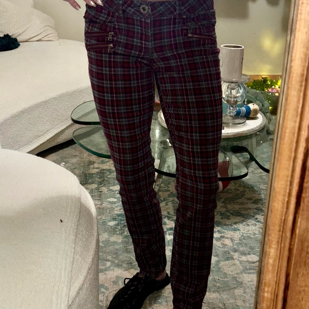 Jolt Plaid Skinny Pants - Red and Black